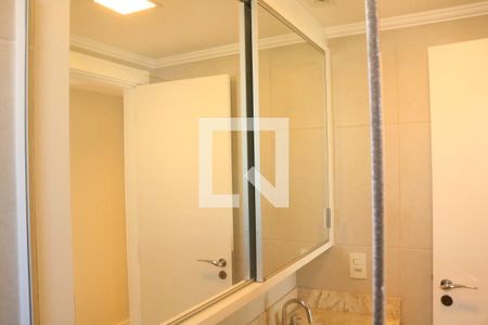 Apartamento à venda com 69m², 2 quartos e 2 vagasBanheiro da Suíte
