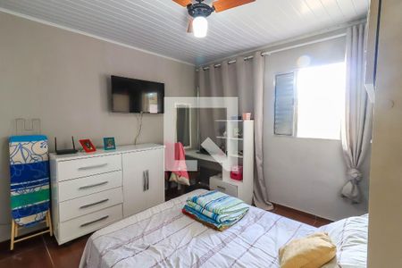 Quarto 1 de casa para alugar com 2 quartos, 65m² em Parque Reboucas, São Paulo