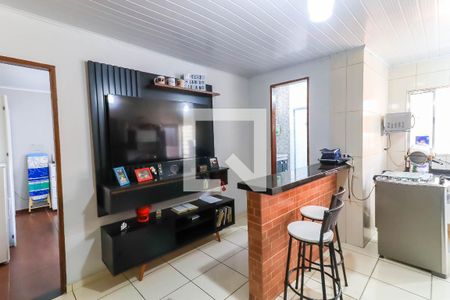 Sala de casa para alugar com 2 quartos, 65m² em Parque Reboucas, São Paulo