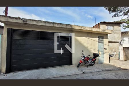 Fachada de casa para alugar com 2 quartos, 65m² em Parque Reboucas, São Paulo