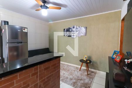 Sala de casa para alugar com 2 quartos, 65m² em Parque Reboucas, São Paulo