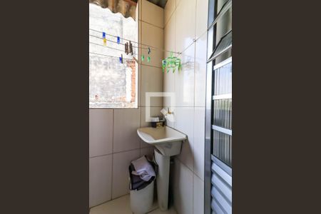 Área de Serviço de casa para alugar com 2 quartos, 65m² em Parque Reboucas, São Paulo