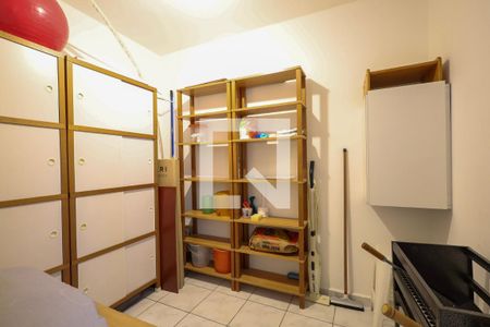 Apartamento à venda com 157m², 2 quartos e 2 vagasDepósito