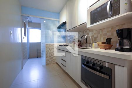 Apartamento à venda com 157m², 2 quartos e 2 vagasCozinha