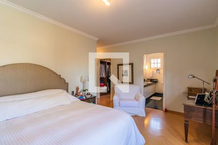 Casa de condomínio à venda com 300m², 4 quartos e 4 vagasSuíte 1