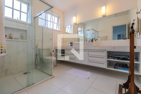 Casa de condomínio à venda com 300m², 4 quartos e 4 vagasBanheiro da Suíte 2