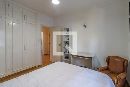 Casa de condomínio à venda com 300m², 4 quartos e 4 vagasSuíte 2