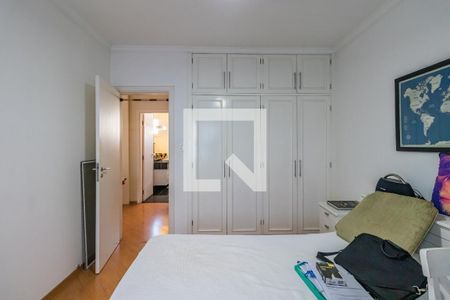 Casa de condomínio à venda com 300m², 4 quartos e 4 vagasQuarto 1