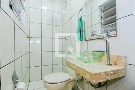 Casa à venda com 110m², 2 quartos e 2 vagasBanheiro de Serviço