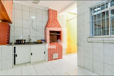 Casa à venda com 110m², 2 quartos e 2 vagasChurrasqueira