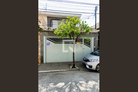 Casa à venda com 110m², 2 quartos e 2 vagasFachada
