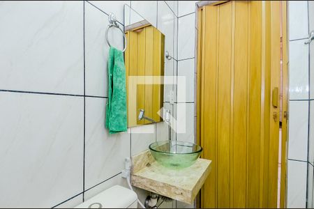 Casa à venda com 110m², 2 quartos e 2 vagasBanheiro de Serviço