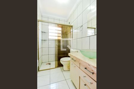 Casa à venda com 110m², 2 quartos e 2 vagasBanheiro