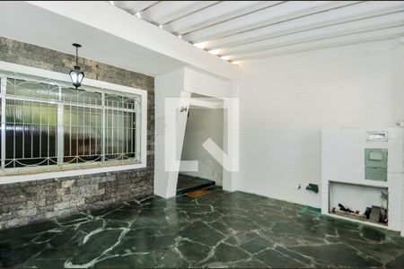 Casa à venda com 110m², 2 quartos e 2 vagasGaragem