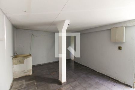 Casa à venda com 80m², 2 quartos e 1 vagaÁrea de Serviço