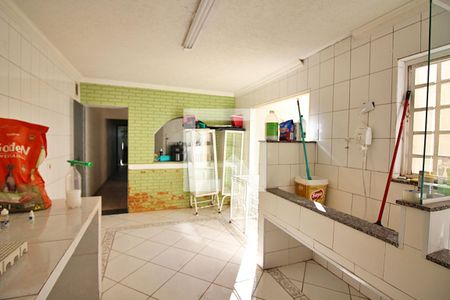 Casa à venda com 231m², 4 quartos e 4 vagasCozinha