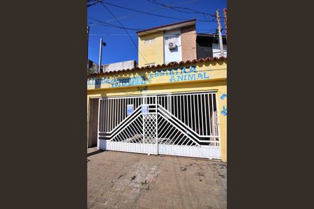 Casa à venda com 231m², 4 quartos e 4 vagasFachada 