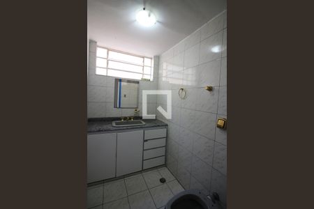 Casa à venda com 231m², 4 quartos e 4 vagasBanheiro Social 2