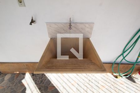 Casa para alugar com 40m², 1 quarto e sem vaga Casa para alugar com 40m², 1 quarto e sem vagaVaranda e Área de Serviço
