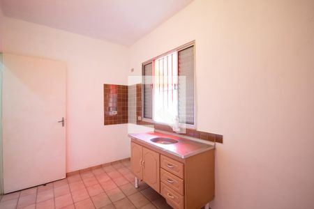 Casa para alugar com 40m², 1 quarto e sem vaga Casa para alugar com 40m², 1 quarto e sem vagaCozinha