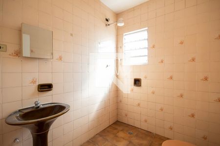 Banheiro de casa para alugar com 1 quarto, 40m² em Pestana, Osasco