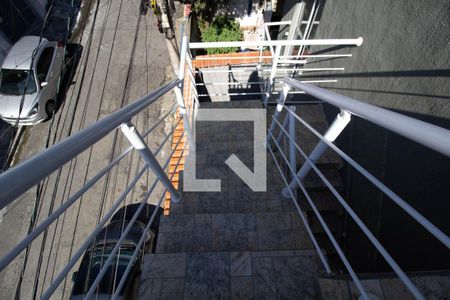 Apartamento para alugar com 45m², 2 quartos e sem vagaEscada