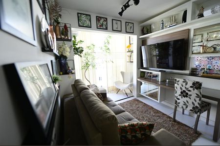 Sala de apartamento para alugar com 2 quartos, 54m² em Residencial Recanto do Cerrado, Aparecida de Goiânia