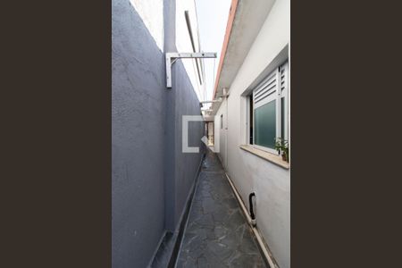 Casa à venda com 100m², 4 quartos e 3 vagas Casa à venda com 100m², 4 quartos e 3 vagasCorredor Lateral