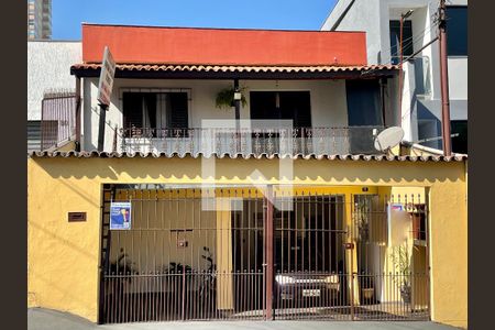 Casa à venda com 100m², 4 quartos e 3 vagasFachada