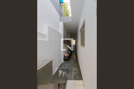 Casa à venda com 100m², 4 quartos e 3 vagas Casa à venda com 100m², 4 quartos e 3 vagasCorredor Lateral