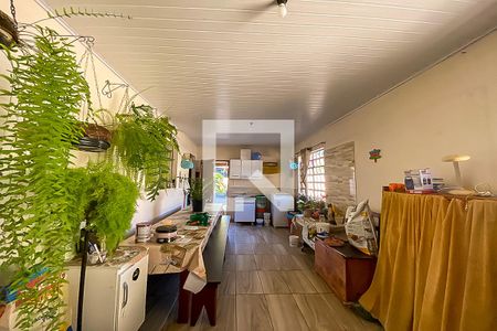 Casa para alugar com 80m², 2 quartos e 1 vagaGaragem e área de serviço