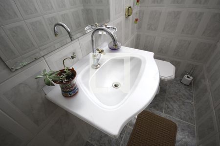 Casa à venda com 161m², 3 quartos e 2 vagasLavabo