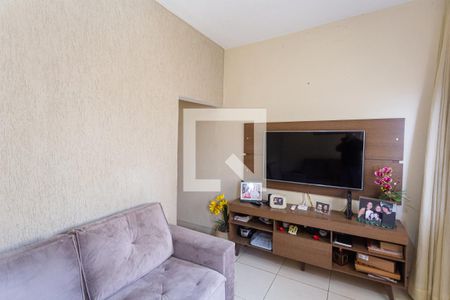 Sala da Casa 1 de casa à venda com 7 quartos, 300m² em Cachoeirinha, Belo Horizonte