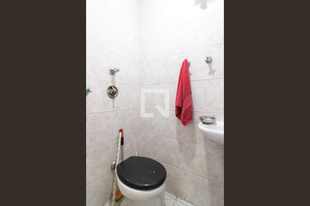 Apartamento para alugar com 97m², 3 quartos e sem vagaBanheiro da Área de Serviço