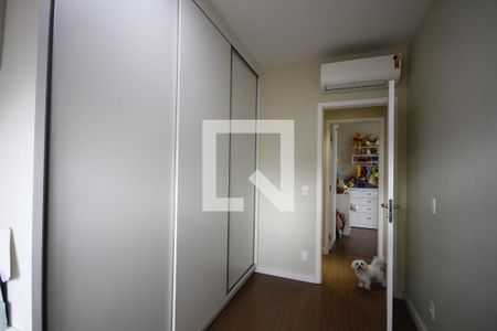 Apartamento à venda com 82m², 3 quartos e 2 vagasQuarto 2