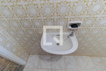 Casa à venda com 300m², 4 quartos e 4 vagas Casa à venda com 300m², 4 quartos e 4 vagasBanheiro 02