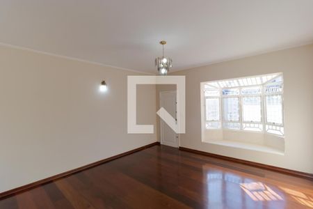 Sala de Estar de casa à venda com 4 quartos, 300m² em Parque Taquaral, Campinas