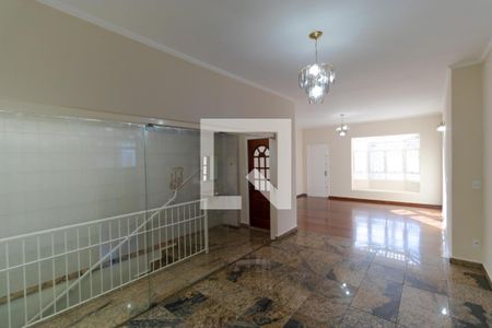 Casa à venda com 300m², 4 quartos e 4 vagas Casa à venda com 300m², 4 quartos e 4 vagasSala de Jantar