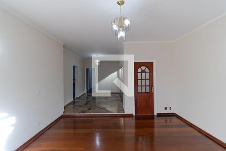 Sala de Estar de casa à venda com 4 quartos, 300m² em Parque Taquaral, Campinas