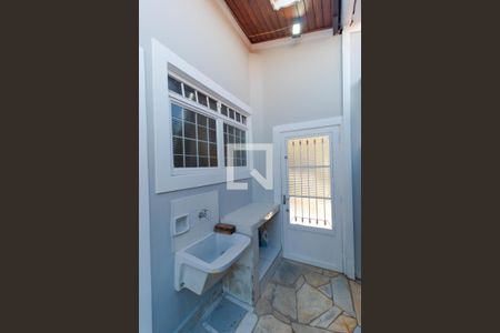 Casa à venda com 300m², 4 quartos e 4 vagas Casa à venda com 300m², 4 quartos e 4 vagasÁrea de Serviço 01