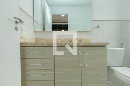 Apartamento à venda com 234m², 4 quartos e 4 vagasBanheiro da Suíte 4