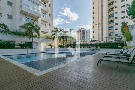 Apartamento à venda com 234m², 4 quartos e 4 vagasPiscina