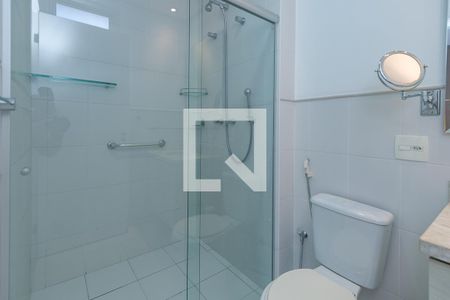 Apartamento à venda com 234m², 4 quartos e 4 vagasBanheiro da Suíte 2