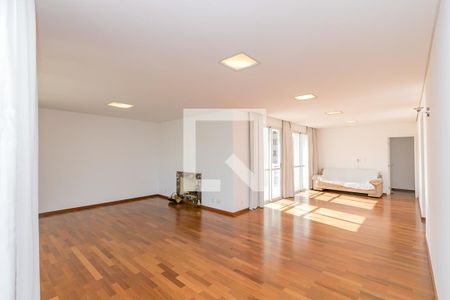 Apartamento à venda com 234m², 4 quartos e 4 vagasSala