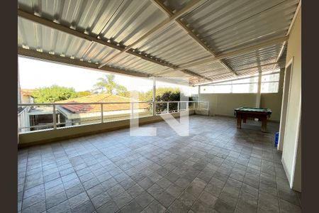 Casa à venda com 310m², 5 quartos e 4 vagas Casa à venda com 310m², 5 quartos e 4 vagasChurrasqueira