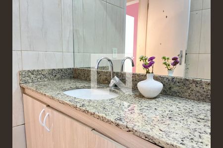 Casa à venda com 310m², 5 quartos e 4 vagas Casa à venda com 310m², 5 quartos e 4 vagasBanheiro 1