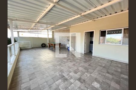 Casa à venda com 310m², 5 quartos e 4 vagas Casa à venda com 310m², 5 quartos e 4 vagasChurrasqueira