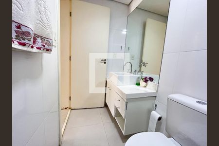 Casa à venda com 310m², 5 quartos e 4 vagas Casa à venda com 310m², 5 quartos e 4 vagasBanheiro da Suíte