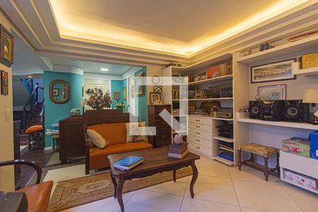 Casa para alugar com 350m², 4 quartos e 4 vagasEscritório