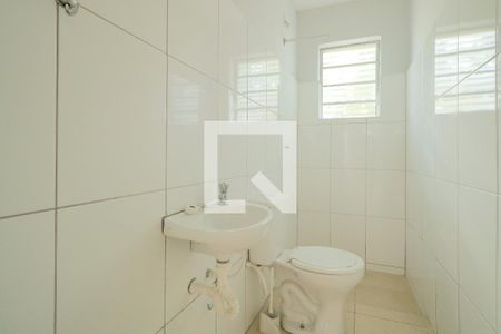 Casa para alugar com 130m², 2 quartos e 2 vagas Casa para alugar com 130m², 2 quartos e 2 vagasBanheiro de Serviço